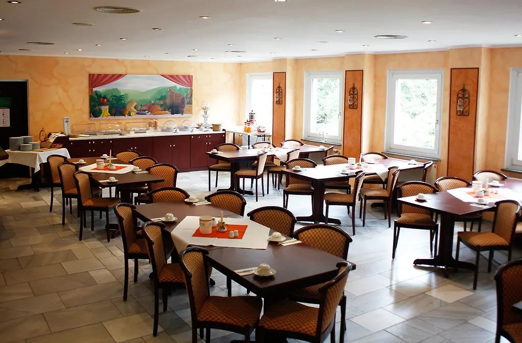 **  Hotel Heidenschanze Drezno Niemcy